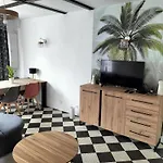 Maison à 50 M De La Sous Les Pins *