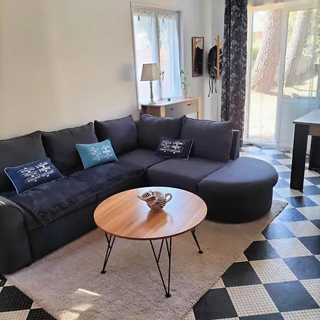 Holiday home Maison A 50 M De La Sous Les Pins Saint-Brevin-les-Pins